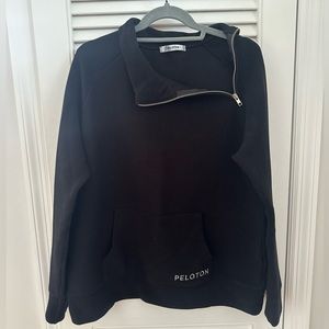 Black ribbed peloton pullover - size large